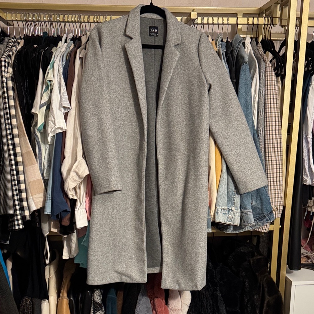 Zara Women's Classic Gray Overcoat